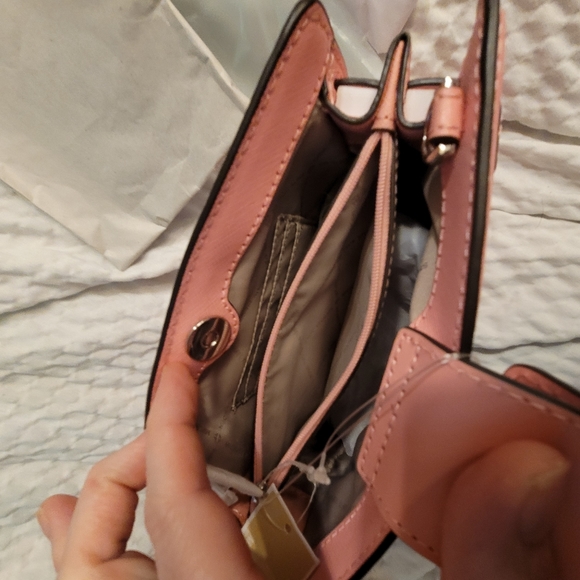 Nwt Rayne saffiano leather crossbody bag - Picture 2 of 11